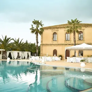 Hotel Casale Dei Consoli, La Chiesa