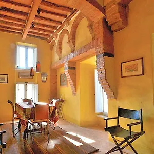 https://casa-prisca-nel-borgo-antico.it-tuscanyhotel.com