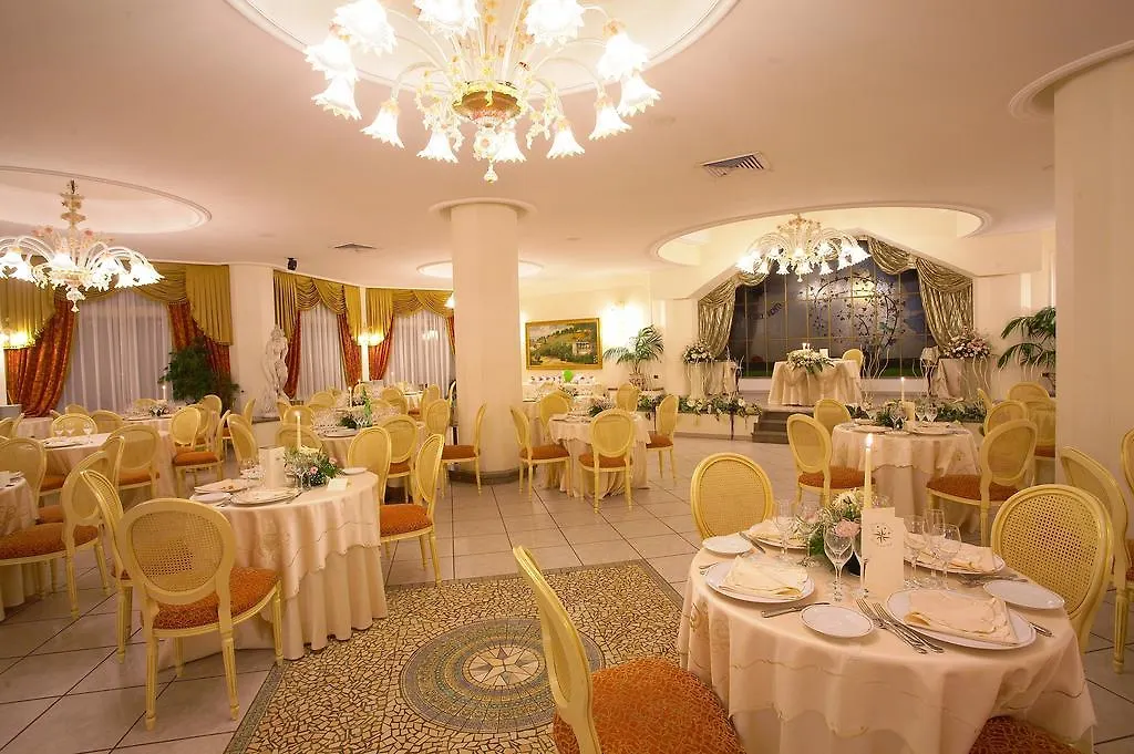 Hotel La Rosa Dei Venti Campogrande 4*,