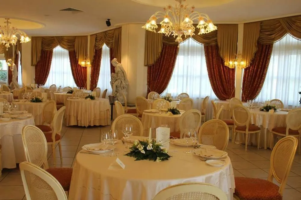 Hotel La Rosa Dei Venti Campogrande 4*,  Italia