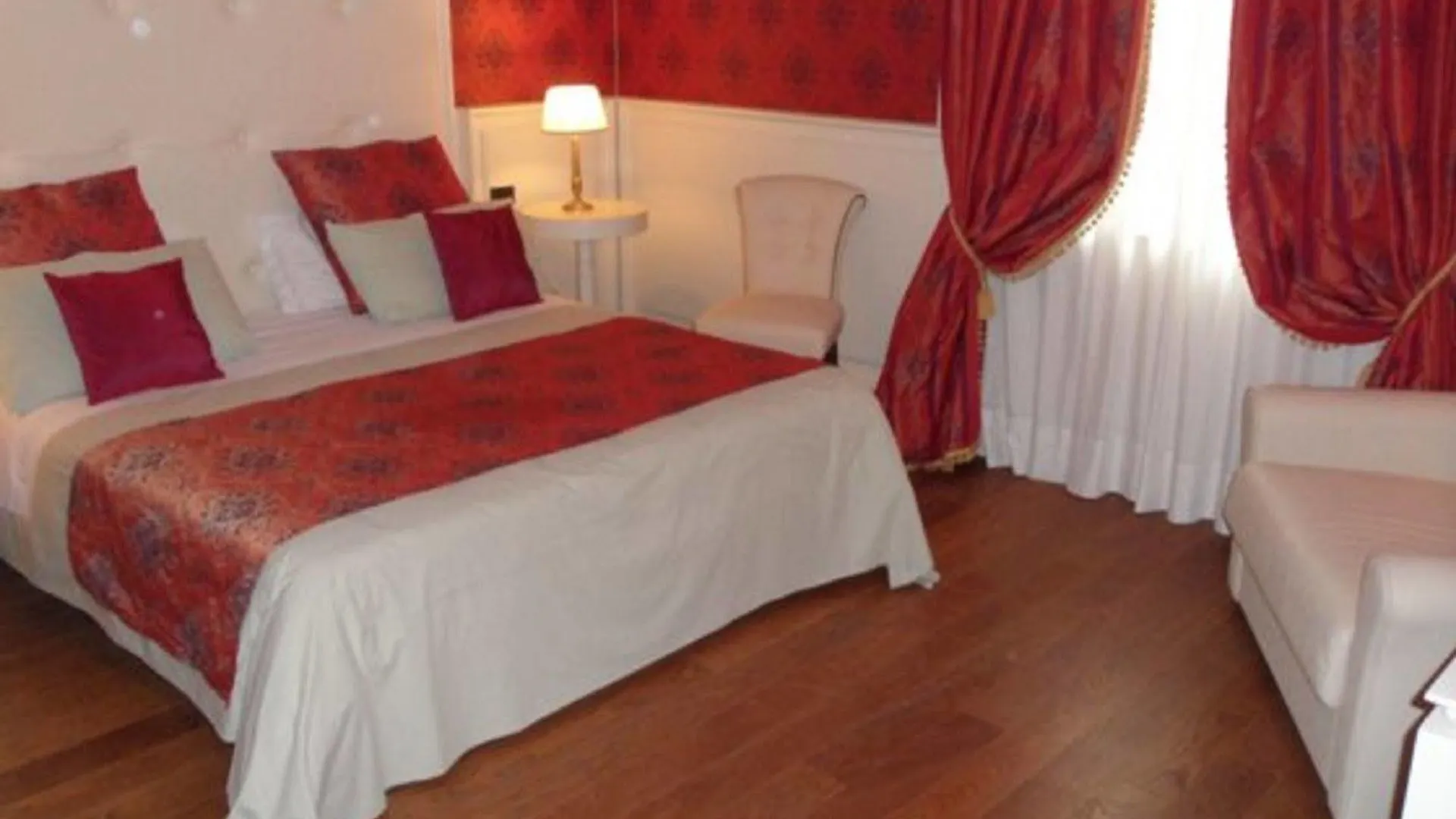 Hotel La Rosa Dei Venti Campogrande 4*,